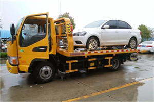 钢城附近拖车救援24小时服务热线
